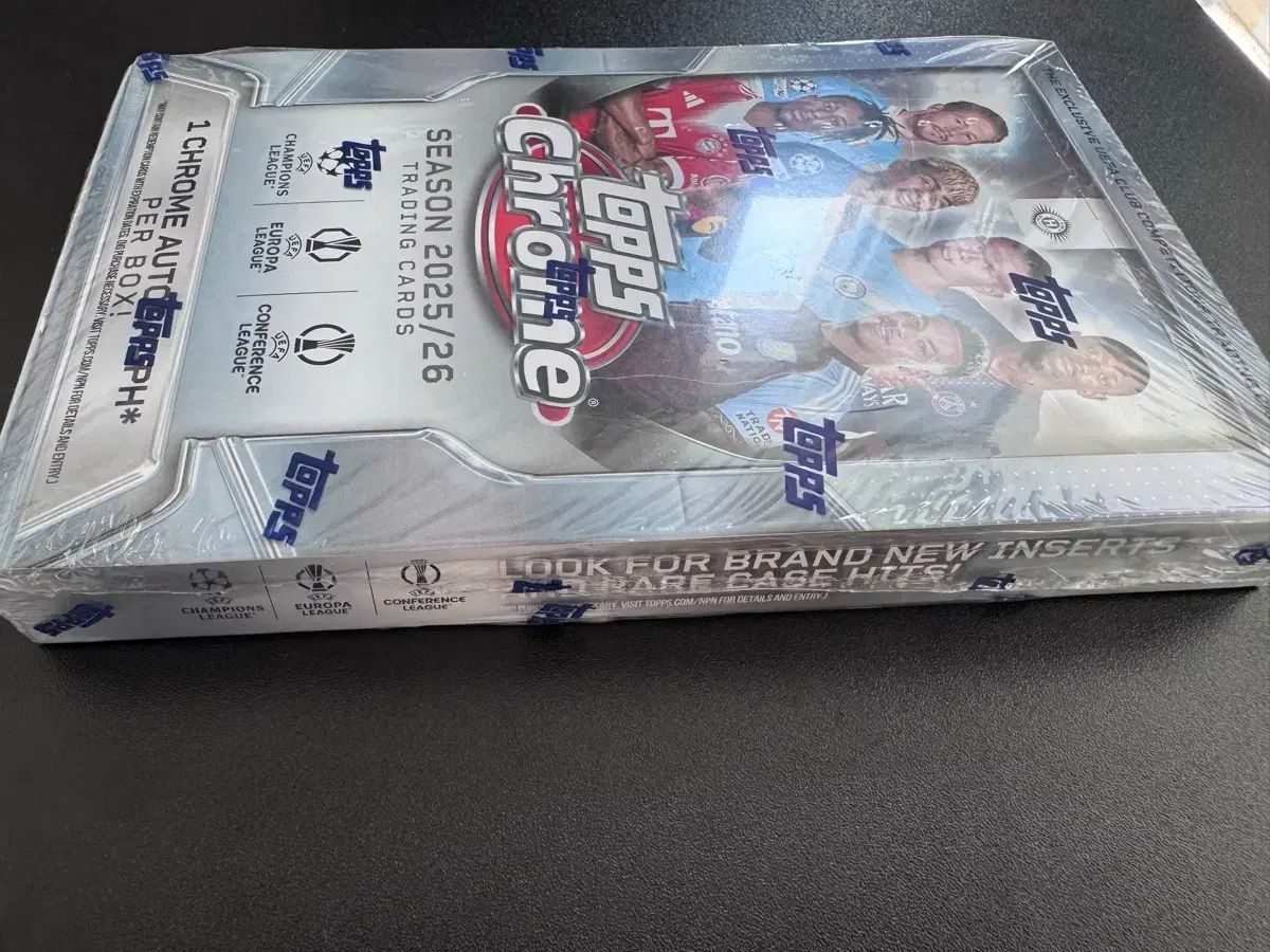 新作 TOPPS クロム 2025/26 シーズン 下 ボックス 新作 TOPPS クロム 2025/26 シーズン 下 ボックス
