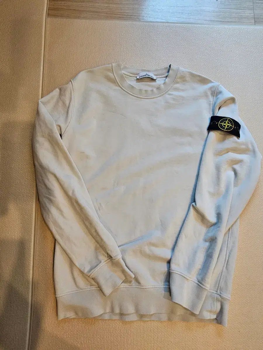 STONE ISLAND ストーンアイランド スウェット スカイブルー 【公式通販】