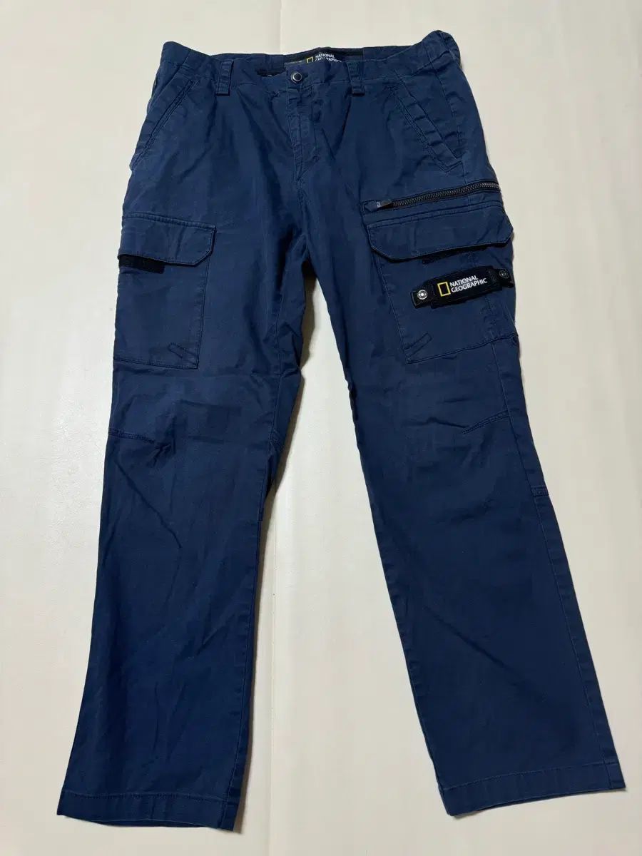 （状態SS出品価格12）NATIONALGEOGRAPHIC タヌ ストレッチ夏用 ストレートカーゴパンツ32