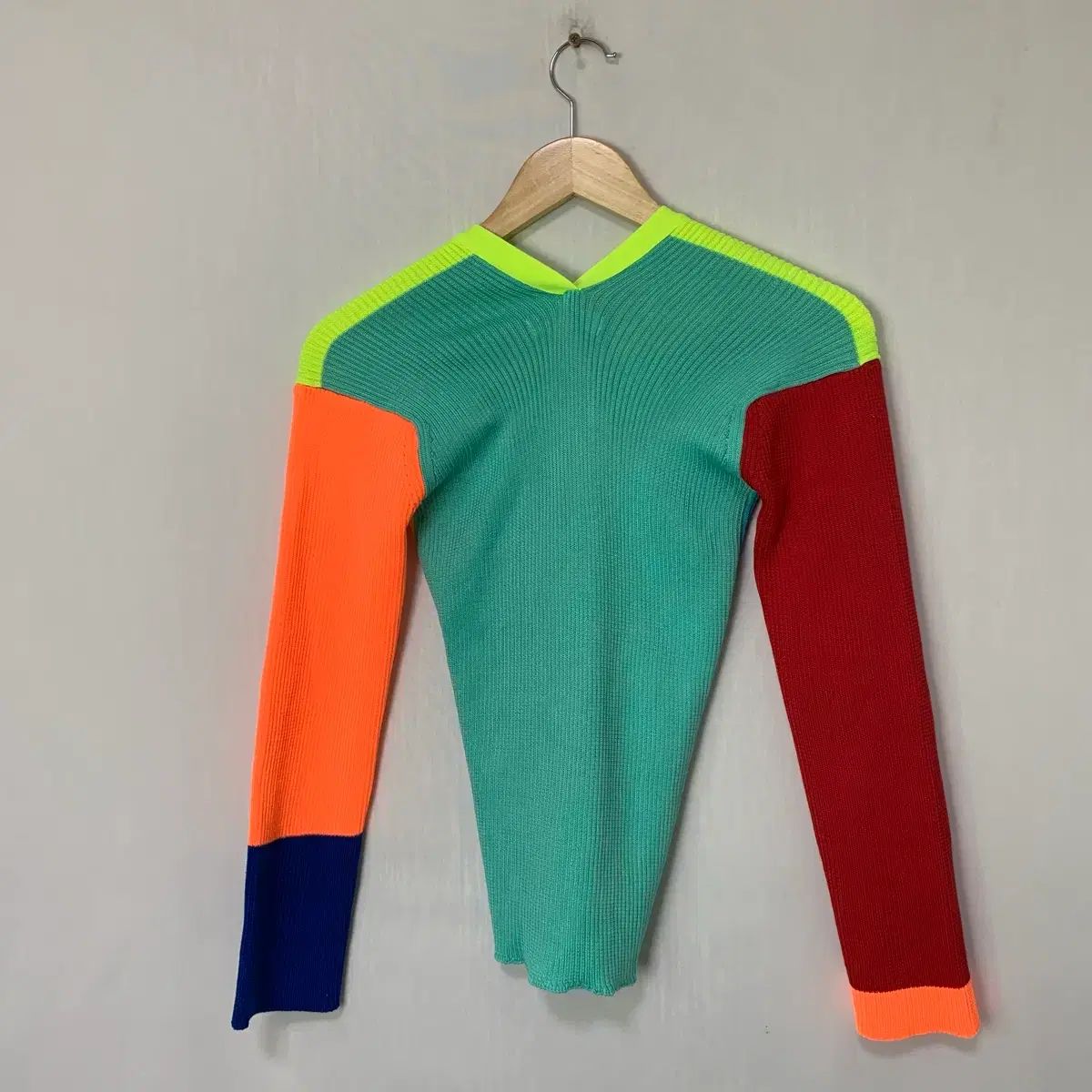 JUNYA WATANABE MAN(ジュンヤワタナベマン) X COMME des GARCONS(コム・デ・ギャルソン) ゴージ マルチ COLOR ブロック カーディガン 日本 ヴィンテージ ユニーク JUNYA WATANABE MAN(ジュンヤワタナベマン) X COMME des GARCONS(コム・デ・ギャルソン) ゴージ マルチ COLOR ブロック カーディガン 日本 ヴィンテージ ユニーク