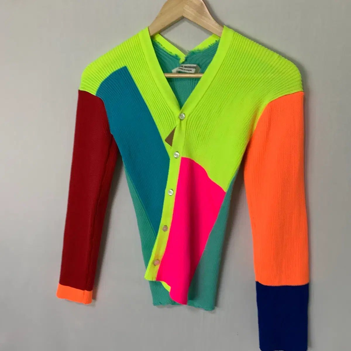 JUNYA WATANABE MAN(ジュンヤワタナベマン) X COMME des GARCONS(コム・デ・ギャルソン) ゴージ マルチ COLOR ブロック カーディガン 日本 ヴィンテージ ユニーク JUNYA WATANABE MAN(ジュンヤワタナベマン) X COMME des GARCONS(コム・デ・ギャルソン) ゴージ マルチ COLOR ブロック カーディガン 日本 ヴィンテージ ユニーク