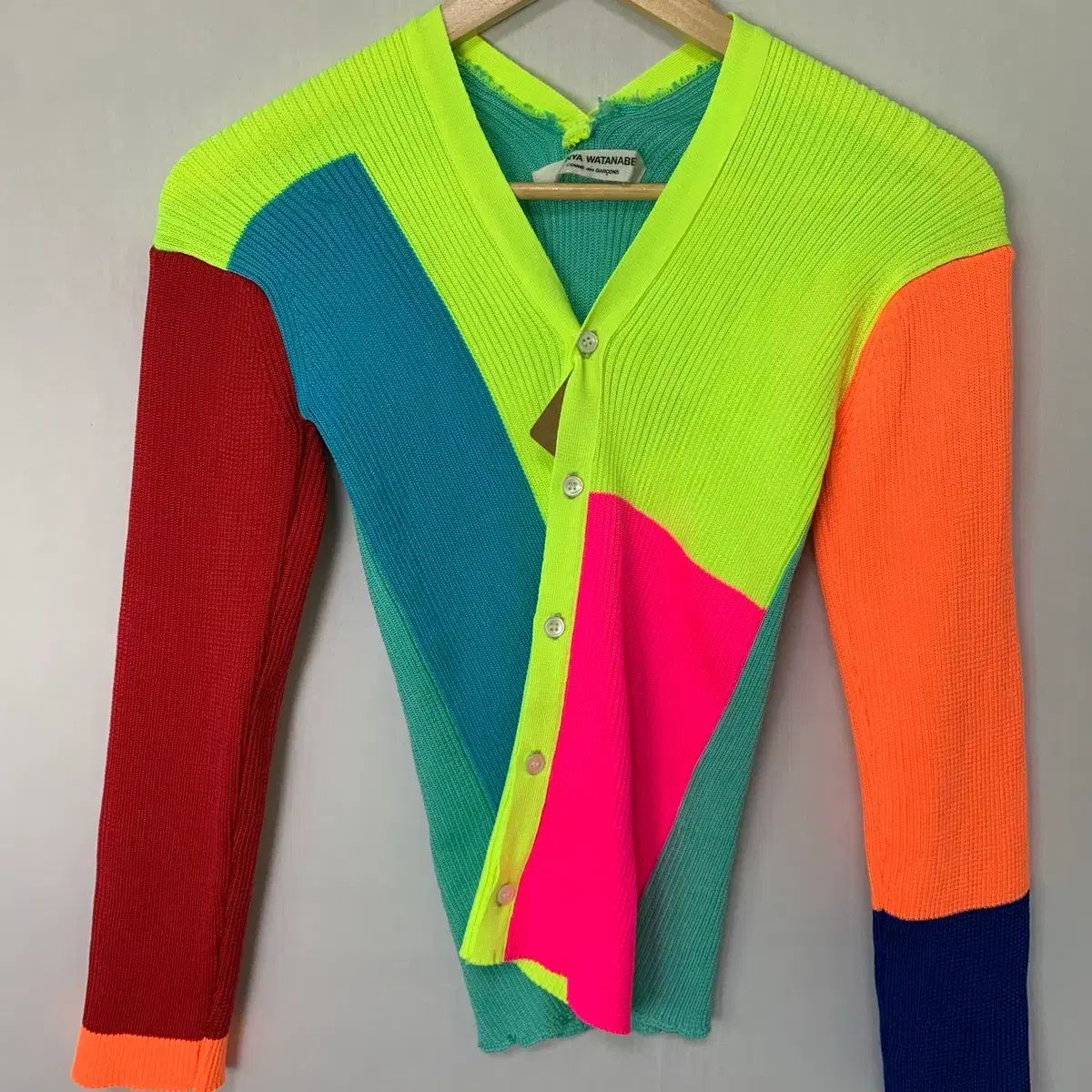 JUNYA WATANABE MAN(ジュンヤワタナベマン) X COMME des GARCONS(コム・デ・ギャルソン) ゴージ マルチ COLOR ブロック カーディガン 日本 ヴィンテージ ユニーク JUNYA WATANABE MAN(ジュンヤワタナベマン) X COMME des GARCONS(コム・デ・ギャルソン) ゴージ マルチ COLOR ブロック カーディガン 日本 ヴィンテージ ユニーク