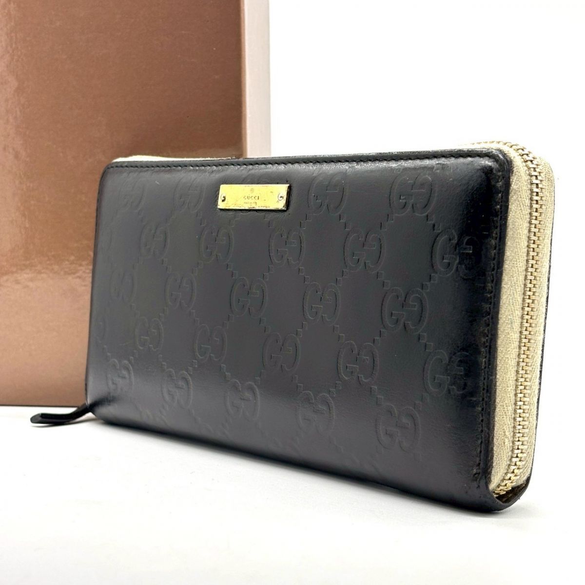 【黒は静かに語る】　GUCCI　長財布 グッチシマ ラウンドファスナー ゴールド金具 12カード バイカラー　ブラック×アイボリー