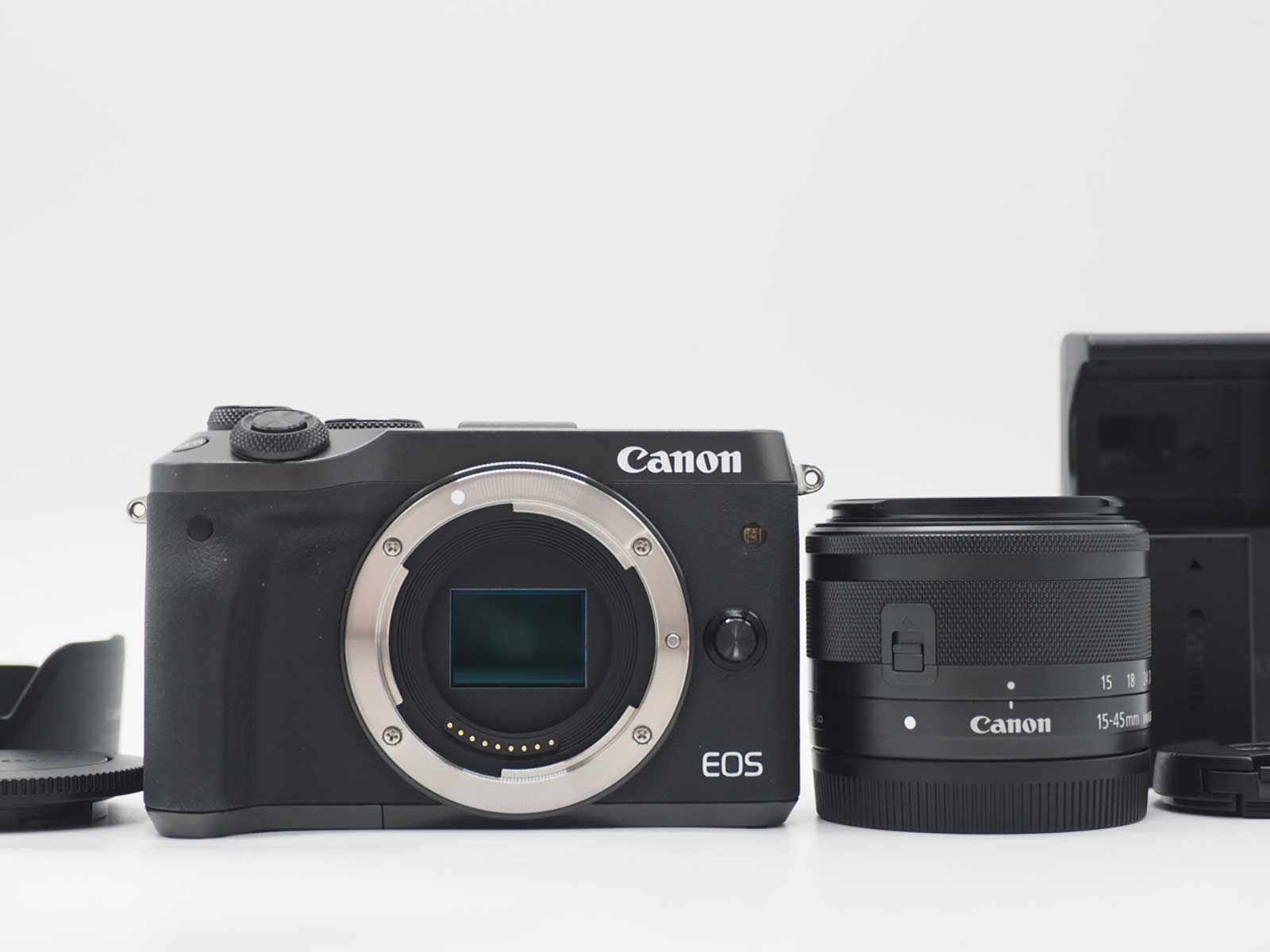 キャノン Canon EOS M6 24.2MP Digital Camera Black 15-45mm Lens [美品] #Z6256A