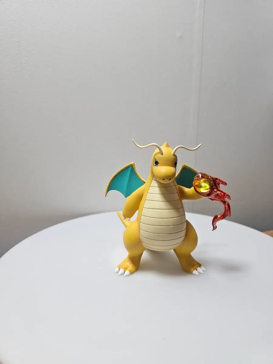 ポケットモンスター フィギュア pika カイリュー フィギュア 出品