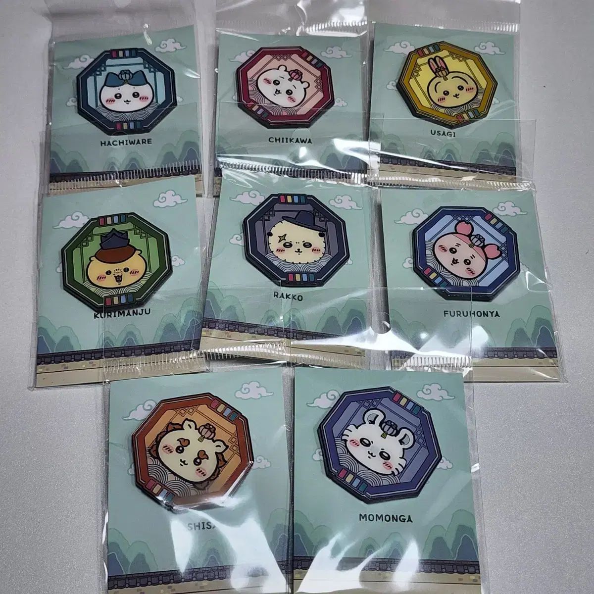 セット Yongsan ちいかわ 韓国 オリジナル ピンバッジ 8種 うさぎ モモンガ くりまんじゅう ラッコ