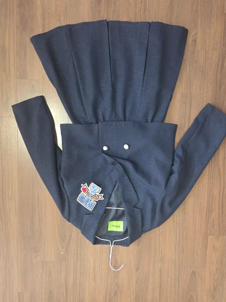 ティファニー 服 レディース 服