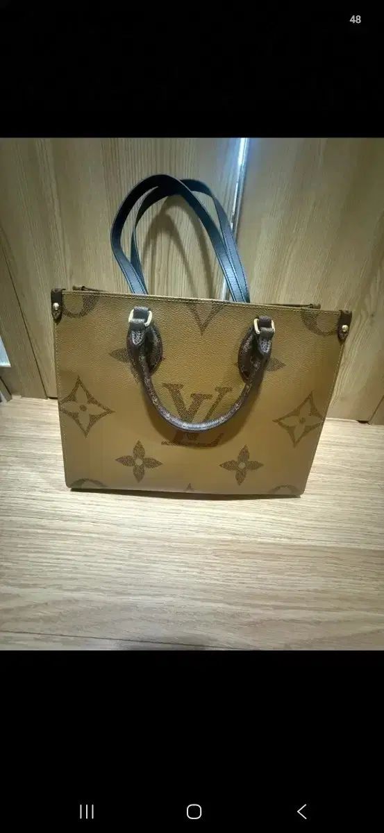 Louis Vuitton ルイヴィトン オンザゴー