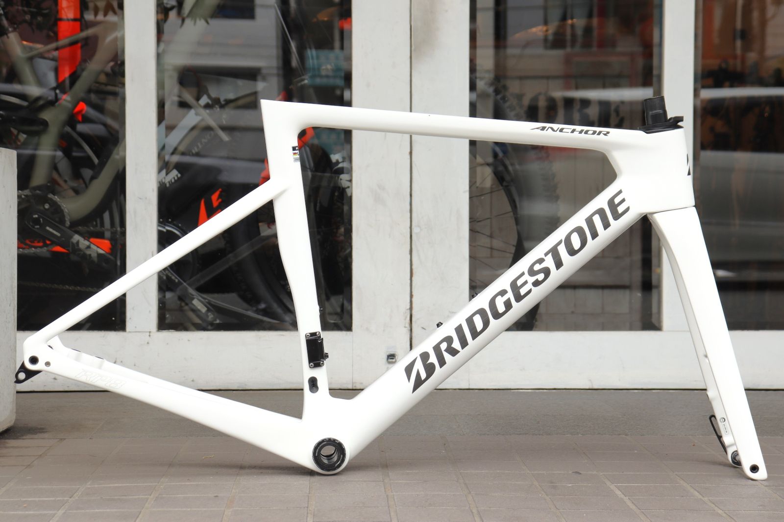ブリヂストン アンカー BRIDGESTONE ANCHOR RP8 2023モデル 490サイズ カーボン ロードバイク フレームセット 【横浜店】