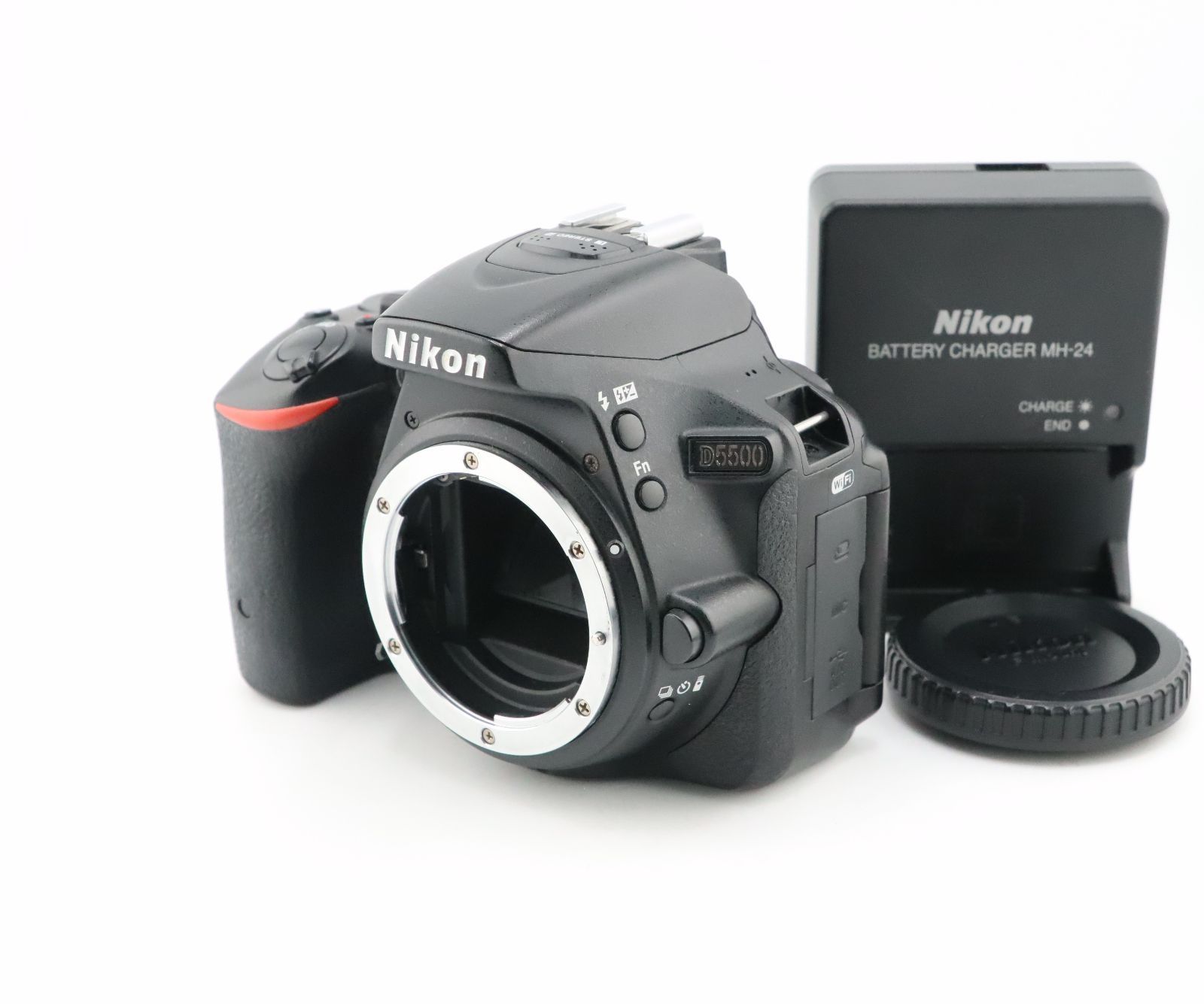 【ジャンク】Nikon D5500ボディシャッター故障 付属品充実 修理前提 ☆極上品☆ショット数:34,295枚☆ニコン NIKON D5500 ボディ充電器付