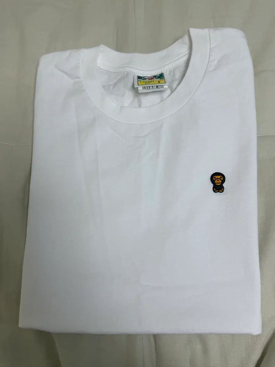 A BATHING APE アベイシングエイプ 半袖Tシャツ 白