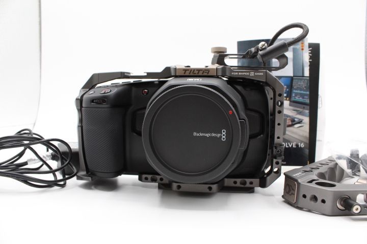 ＜＜ケージ＆ケージハンドル付き！！＞＞【美品】BLACKMAGIC DESIGN ブラックマジックデザイン Pocket Cinema 6K EFマウント #LE2027941