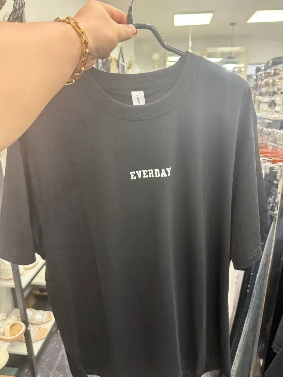 Tシャツ
