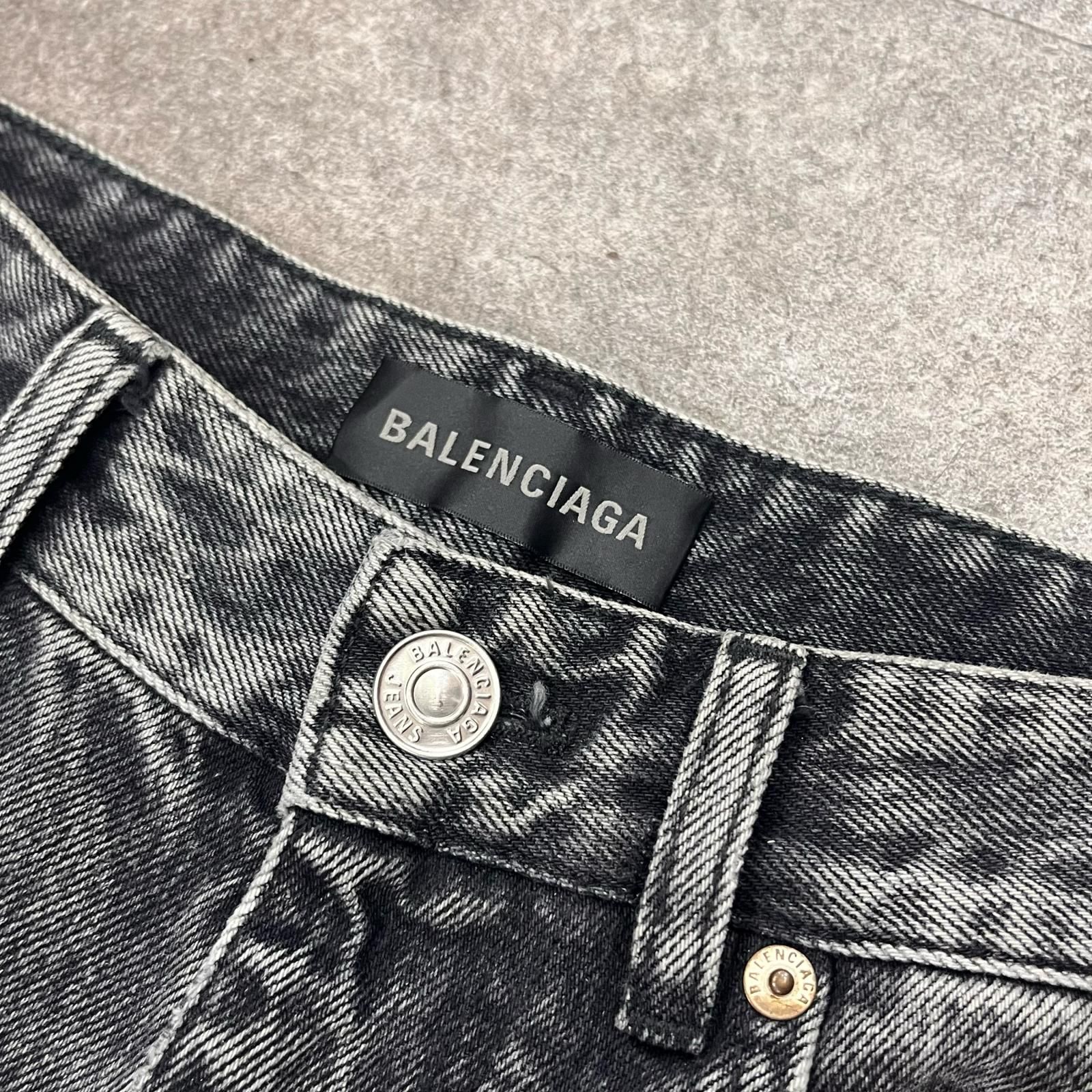 国内正規 BALENCIAGA デストロイバギーロークロッチワイドデニムパンツ
