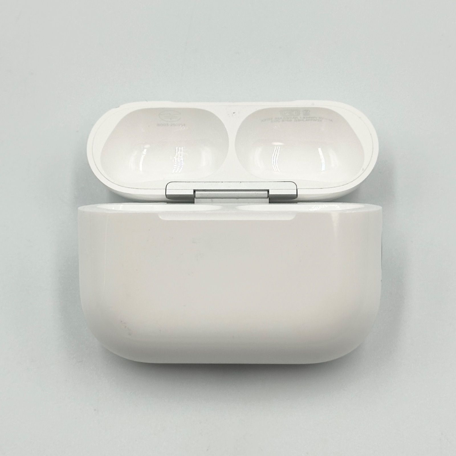 Apple AirPods Pro 第3世代 充電ケースのみ A3122 正規品【24時間以内発送･美品✨️】