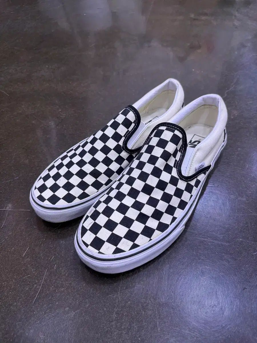 VANS チェッカーボード スリッポン スニーカー 280