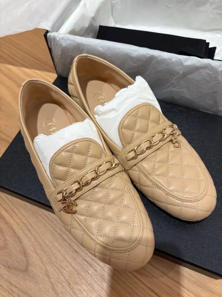 シャネル キルティング ローファー フラット 21P