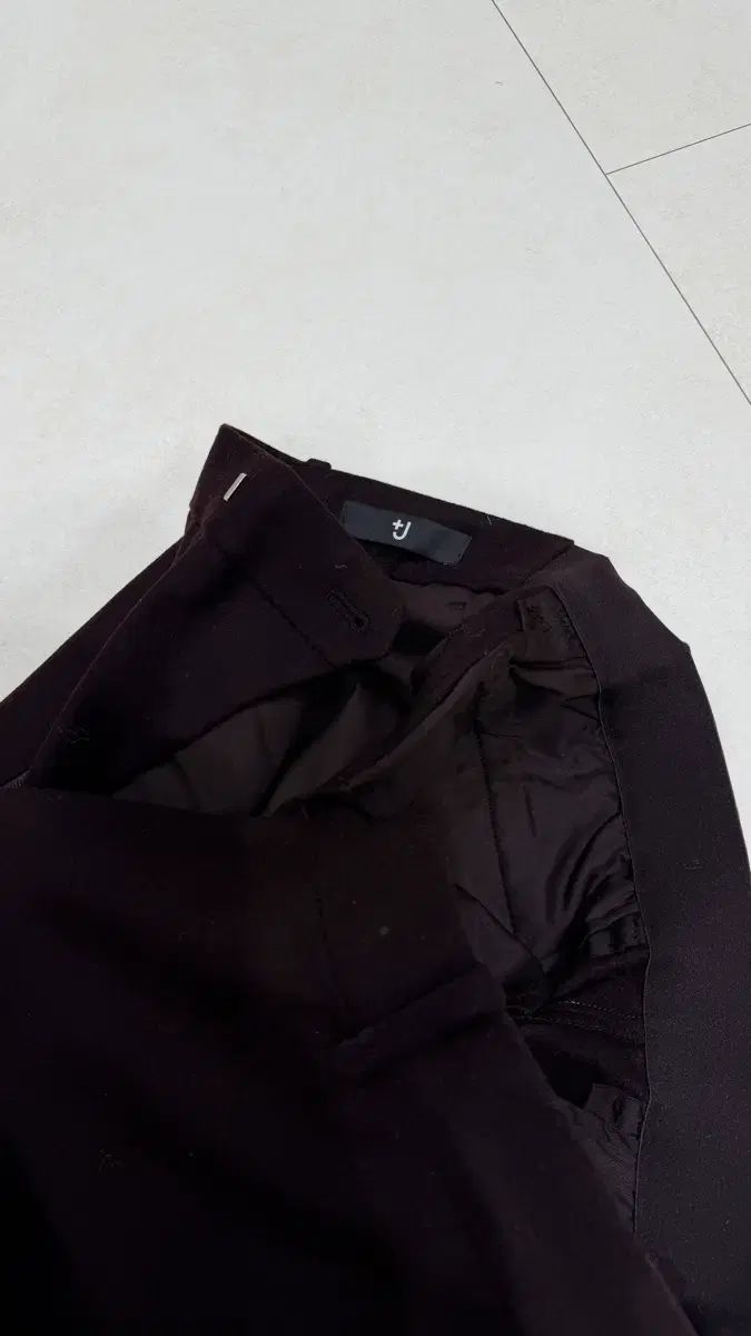 人気SALE，最新作 UNIQLO +J パンツ