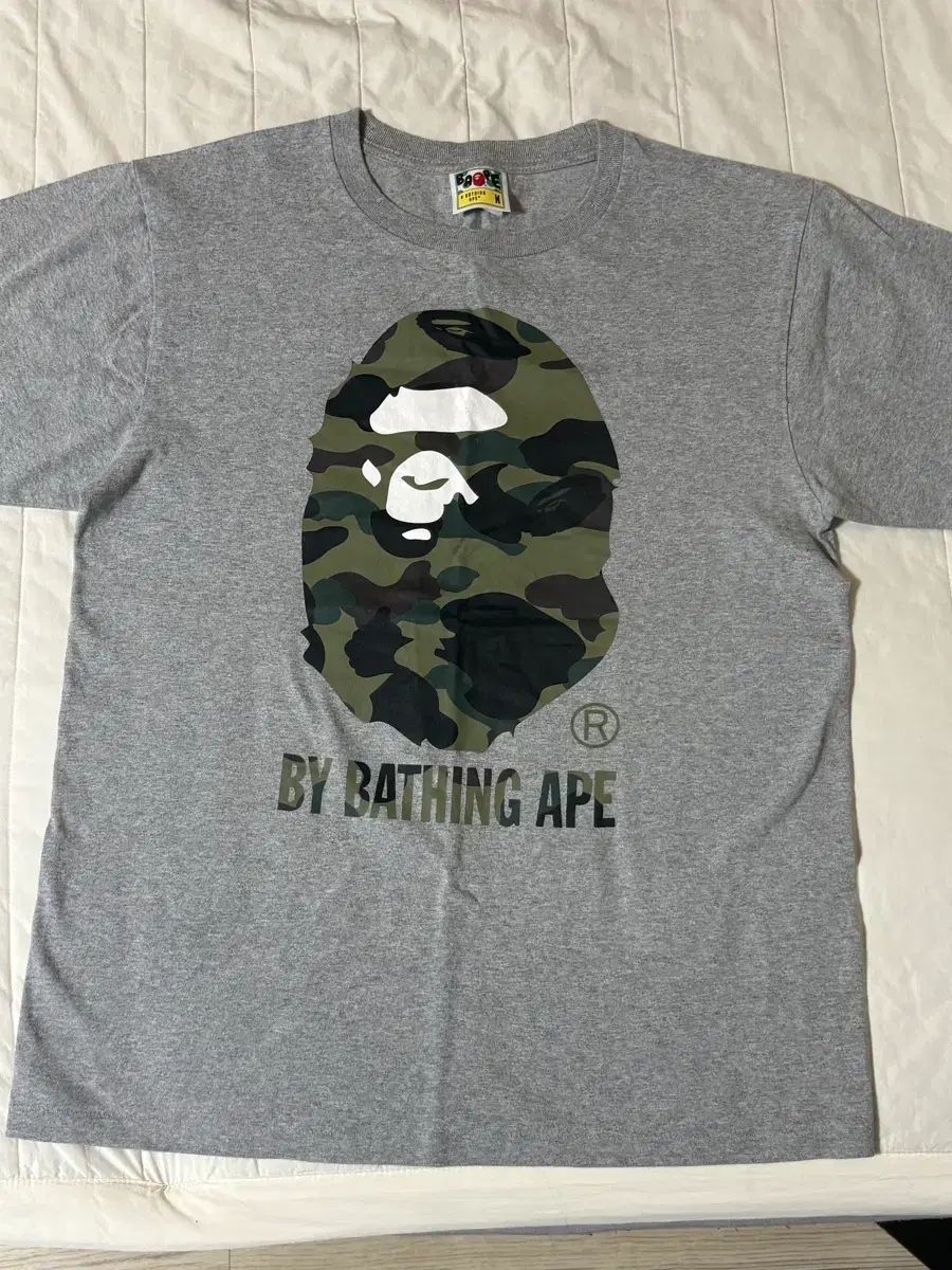 (M) ベイプ ファースト カモ バイシングエイプ Tシャツ グレー