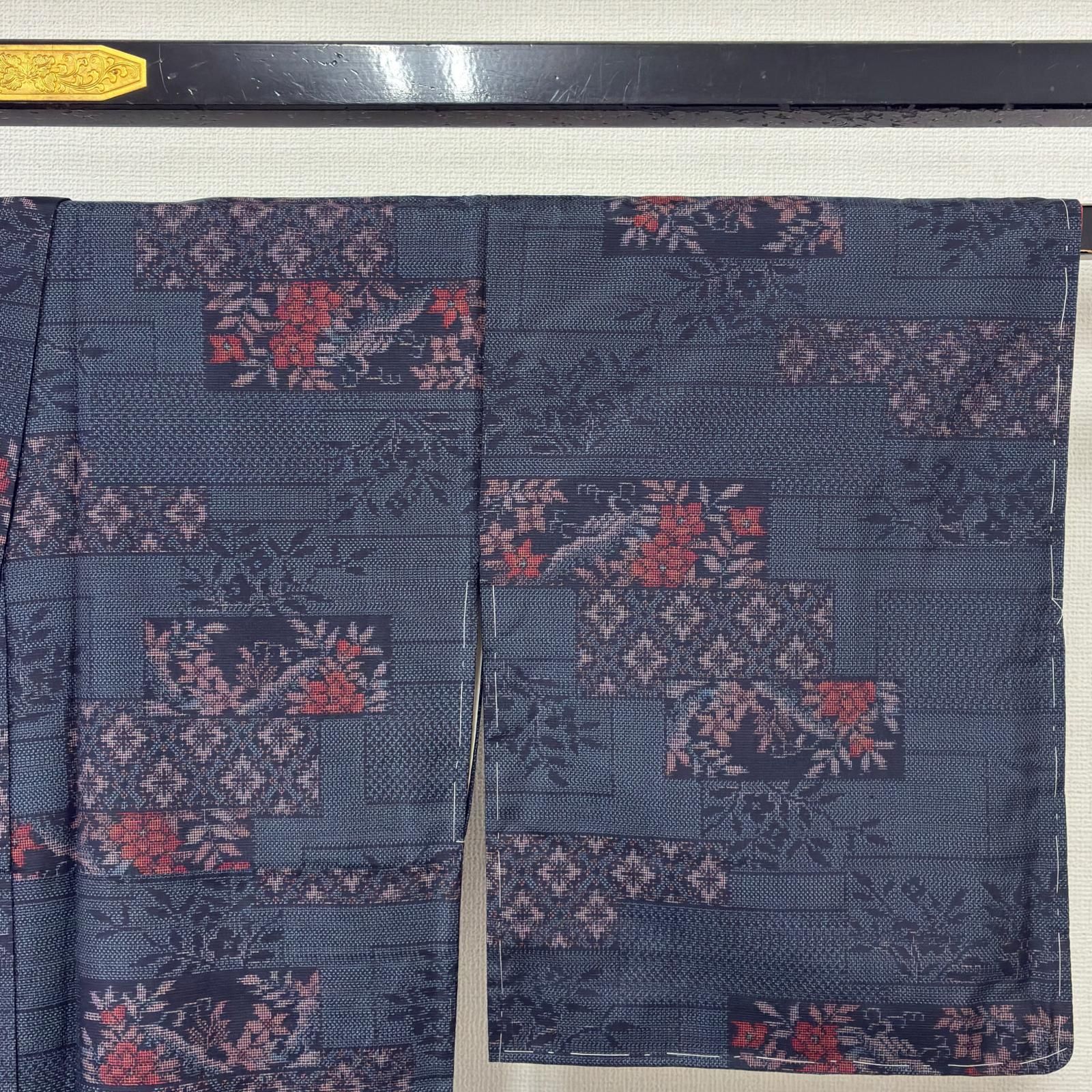 本場大島紬 正絹 泥藍染め 美しい花唐草 袷 着物 MK-9394 - メルカリ