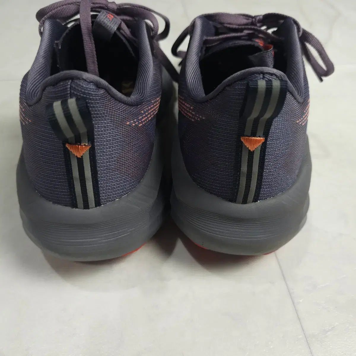 アシックス ノヴァブラスト5 グレーシーパープル コーラル リーフ 260
