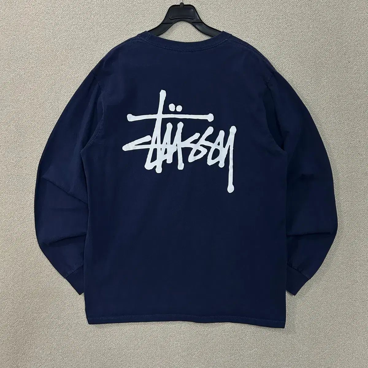 (M) STUSSY ステューシー ネイビーストックロゴ ロングスリーブ Tシャツ