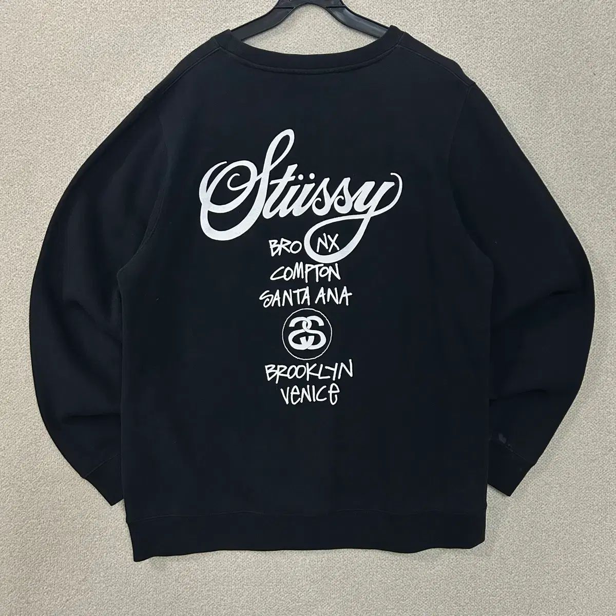 (L) STUSSY ステューシー ワールドツアー クルーネック スウェット