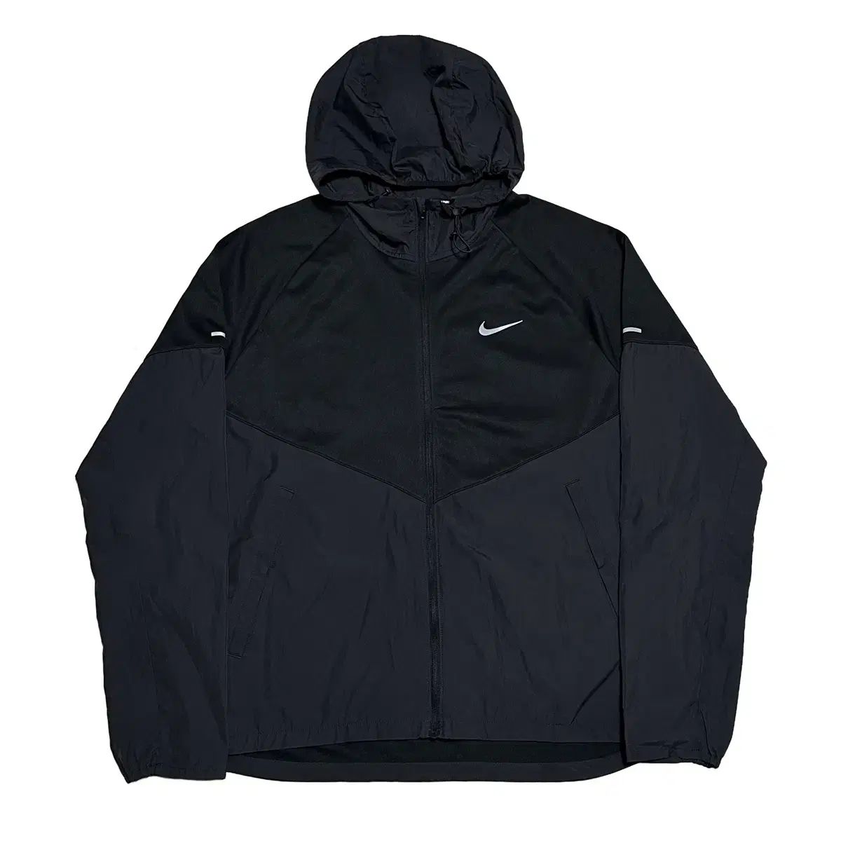 L NIKE ブラック ランニング ウィンドブレーカー
