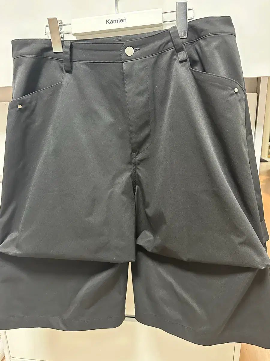 3 Nonnod アルパイン カーペンター ショーツ ブラック 出品