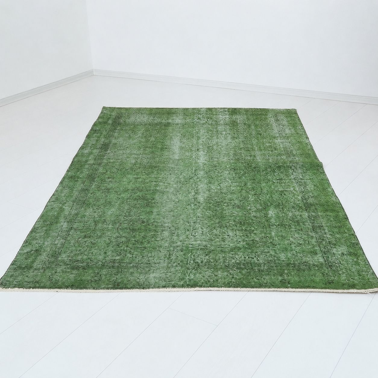 トルコヴィンテージラグ　オーバーダイ　グリーン　143 x 245 cm