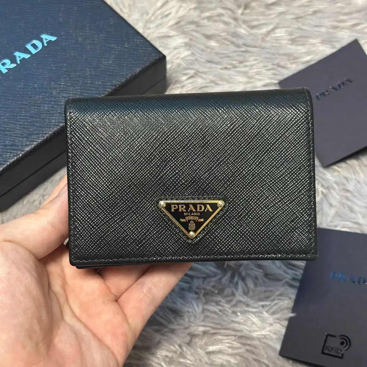 フルセット PRADA プラダ サフィアーノ 三角ロゴ 二つ折り財布 ブラック