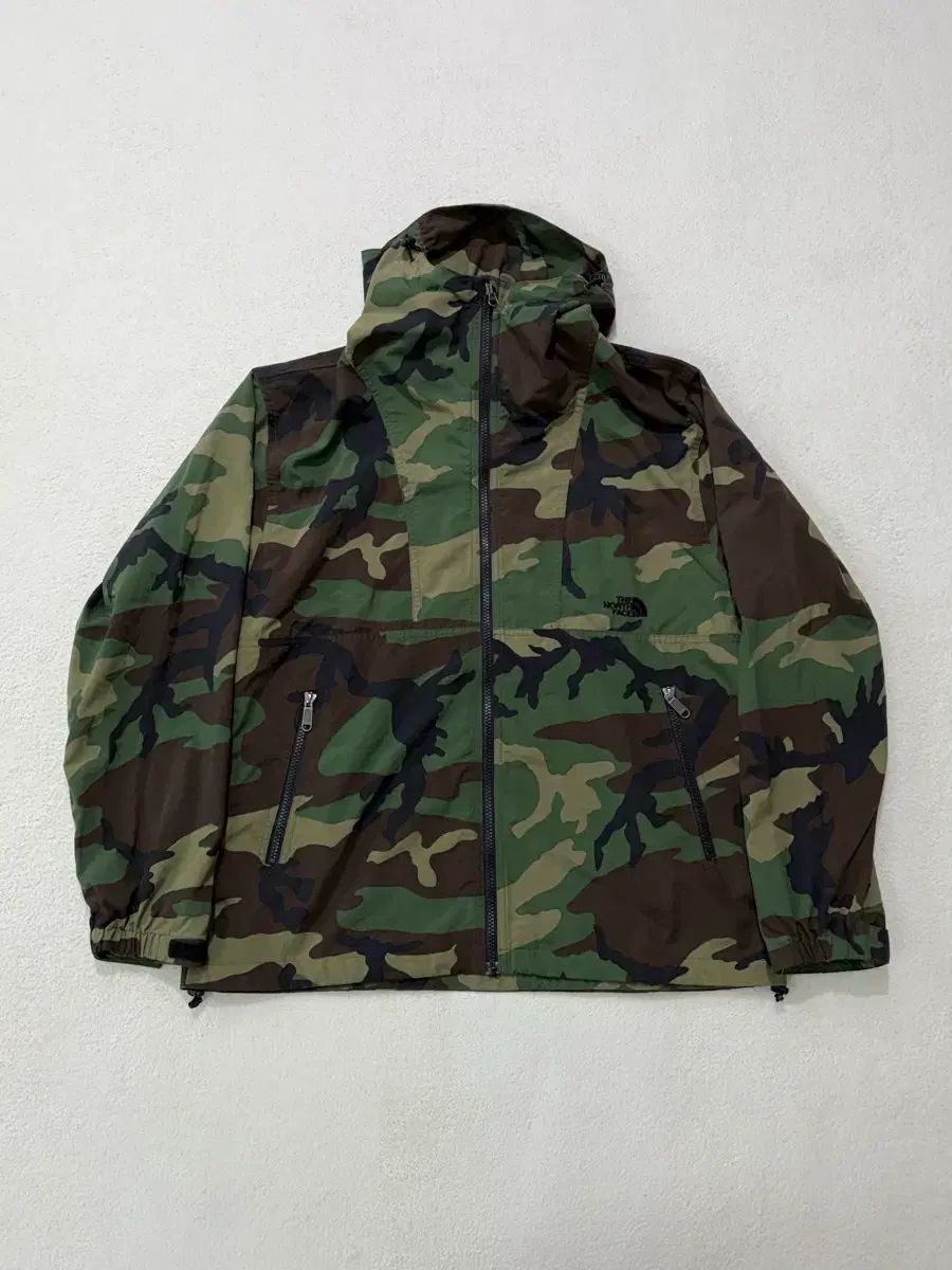 THE NORTH FACE ザノースフェイス ジャパン カモフラージュ フード ウィンドブレーカー M 100