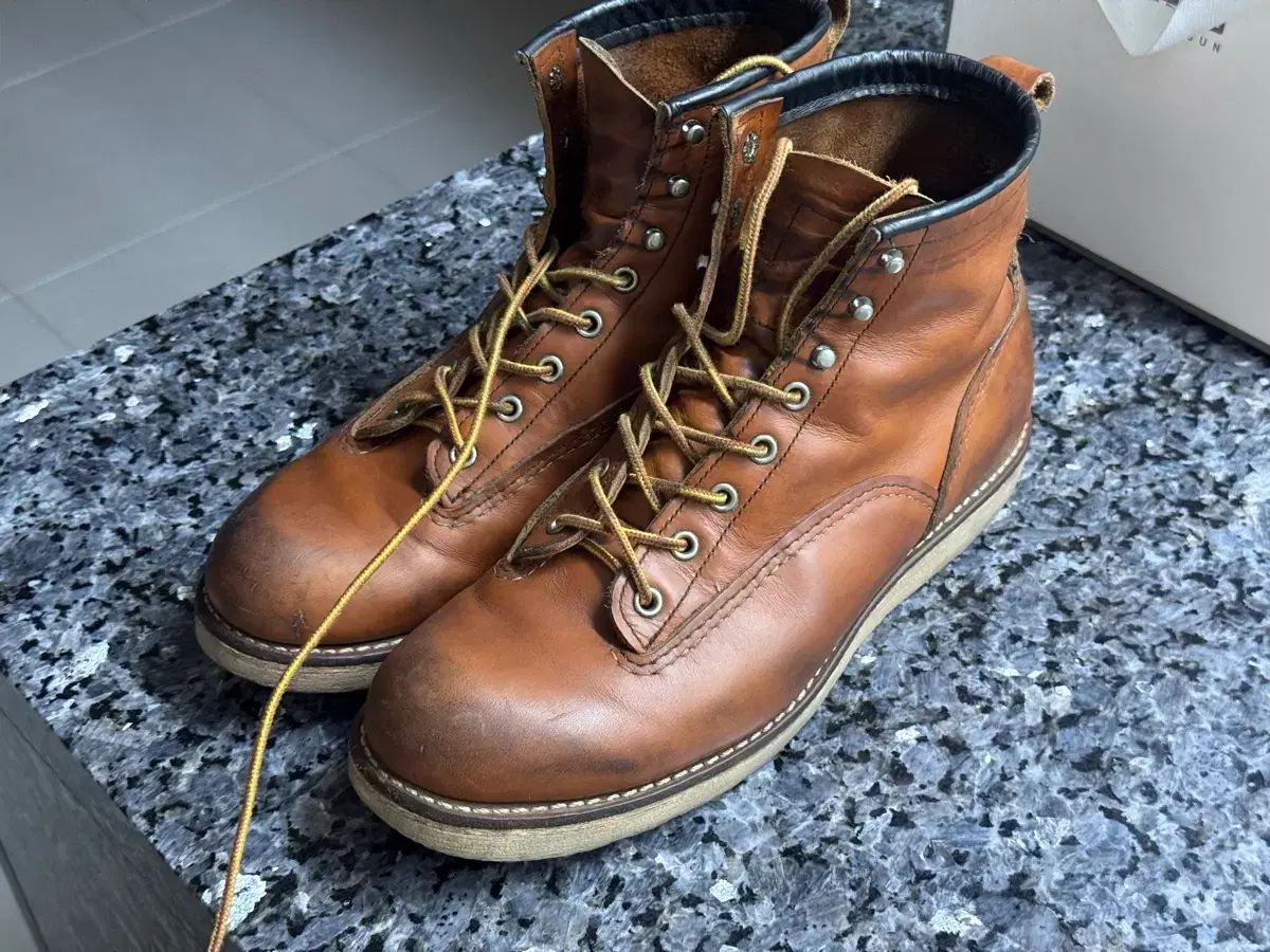 RED WING