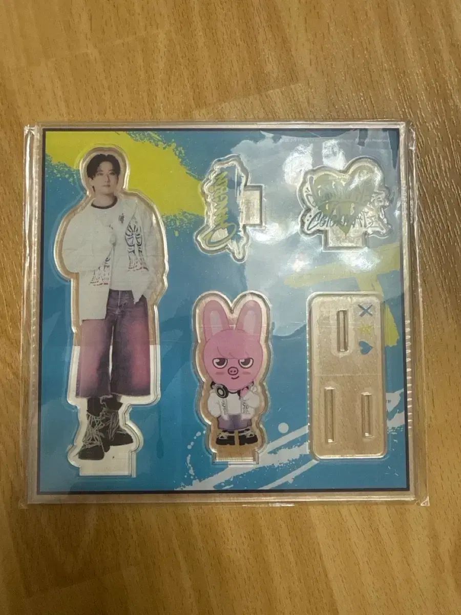 Stray Kids(ストレイキッズ・スキズ・SKZ) アクリル スタンド DWAEKKI