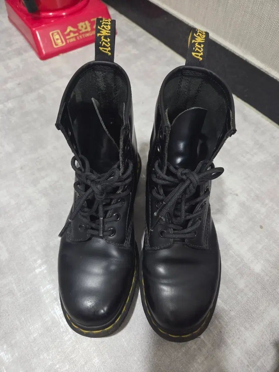 DR. MARTENS 1460 240 uk5