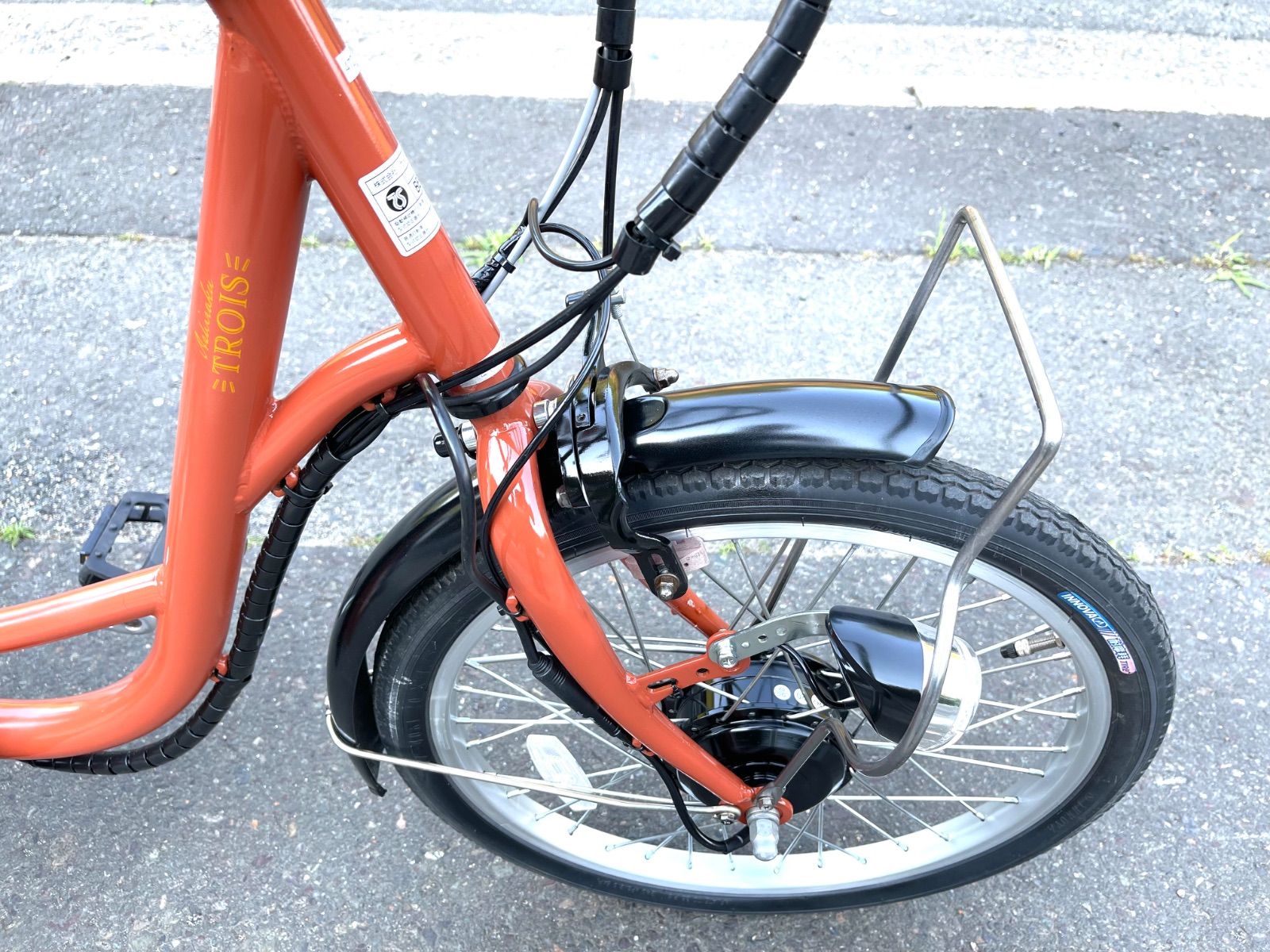 0379【動作確認済】送料無料 TROIS 電動アシスト三輪自転車 5.8Ah 電子