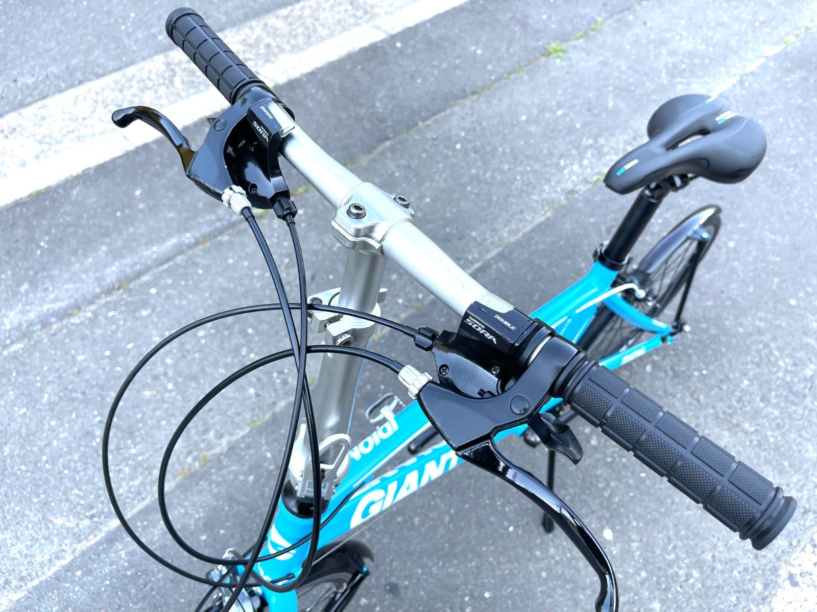 0383【即乘】送料無料 GIANT ミニベロ IDIOM M SHIMANO 2X9S 18速 小径