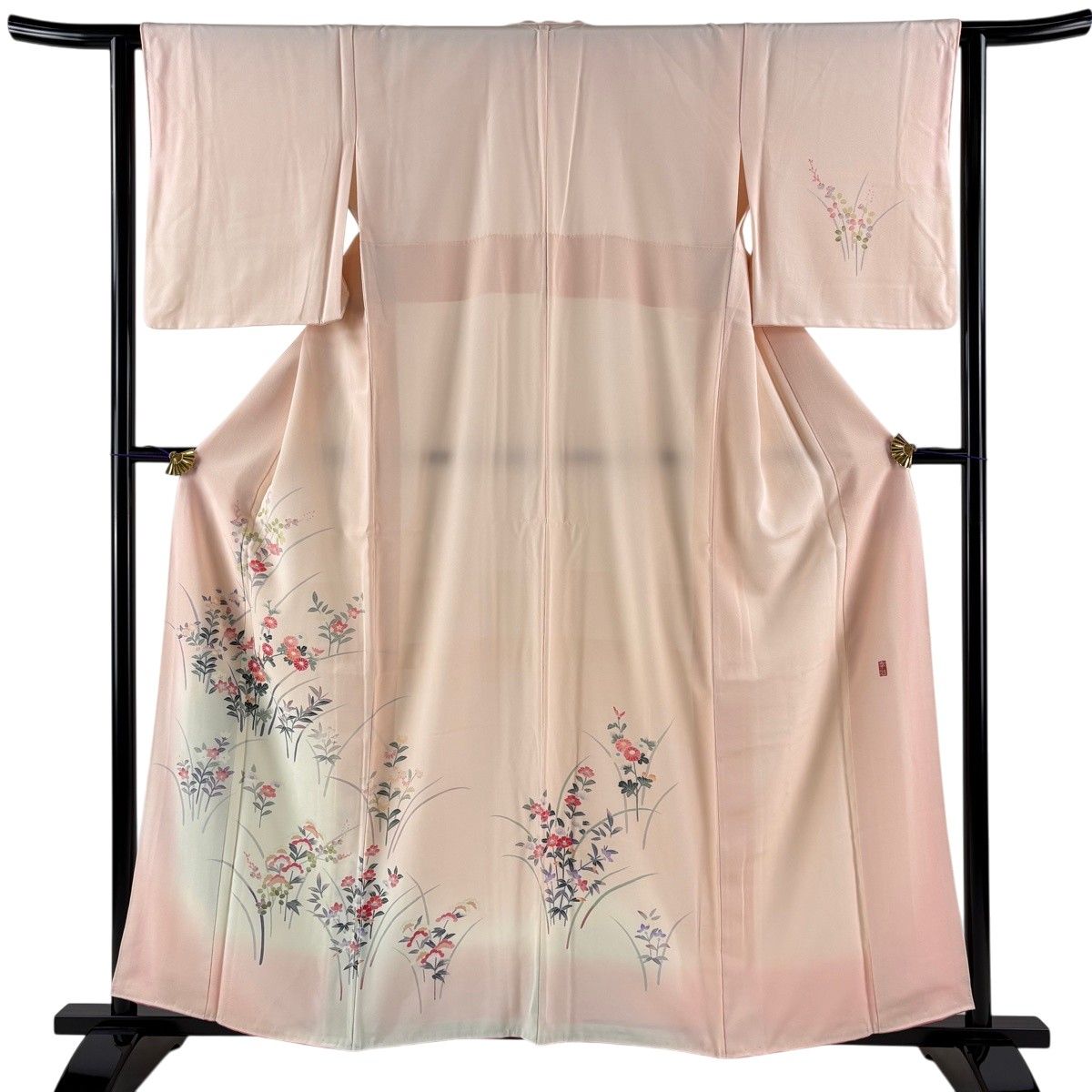 【美品】 付下げ 身丈158.5cm 裄丈61cm S 袷 岡本幸治 落款 秋草 ぼかし 薄ピンク 正絹 逸品 【中古】 23,660円