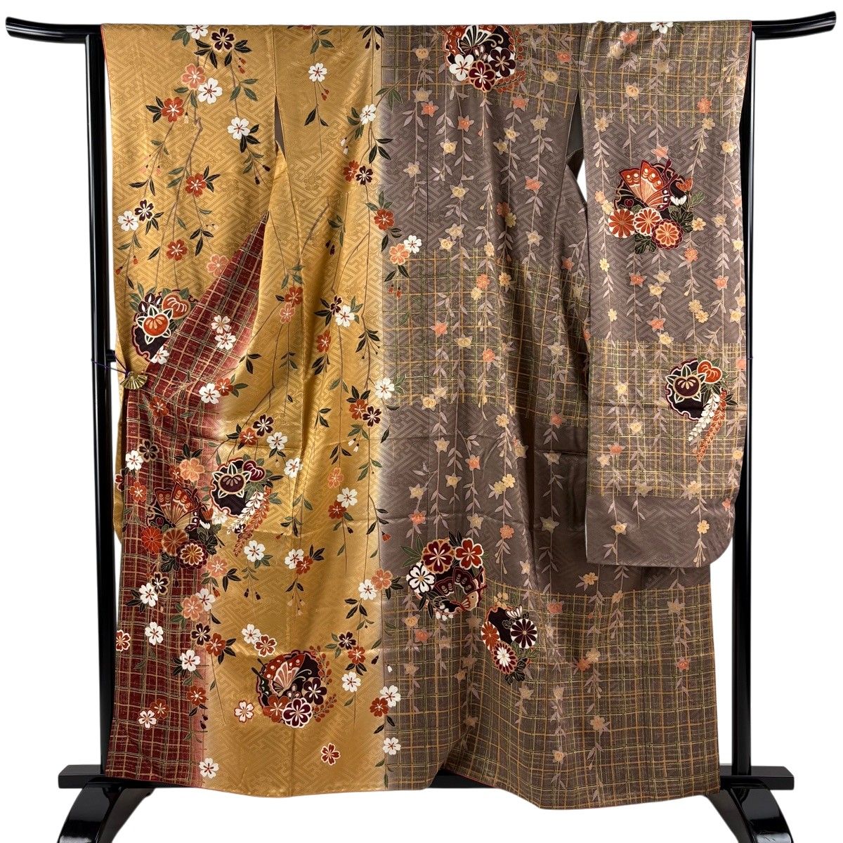 振袖 身丈160cm 裄丈65cm M 袷 鈴乃屋 蝶 雪輪 金糸 金彩 薄茶色 正絹 秀品 【中古】