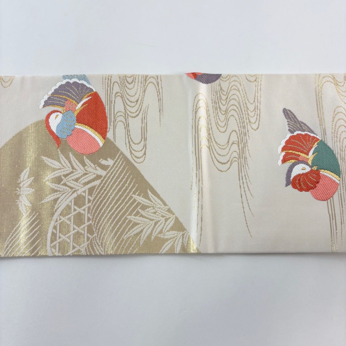 名古屋帯 優品 関西仕立て 鴛鴦 流水 箔 金糸 クリーム 正絹 【中古 
