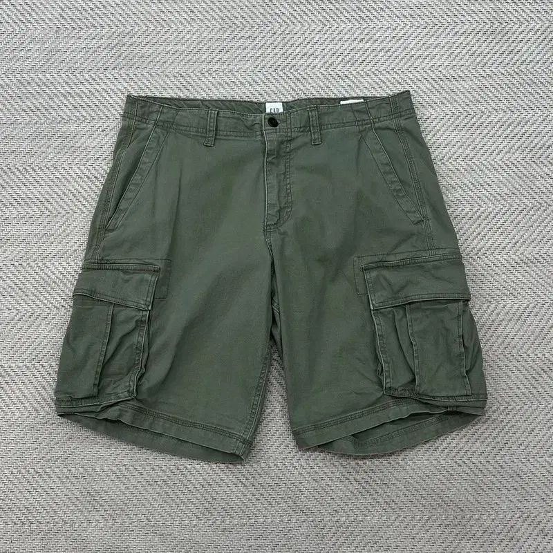 GAPハーフカーゴパンツ r3892
