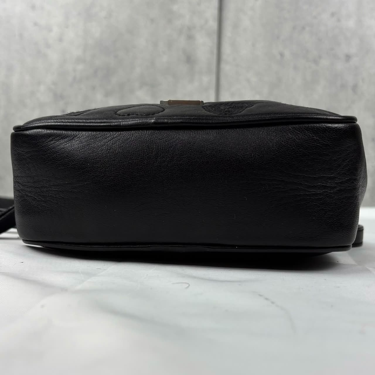 美品 サンローラン レザー ショルダーバッグ YSL金具 フリンジ 