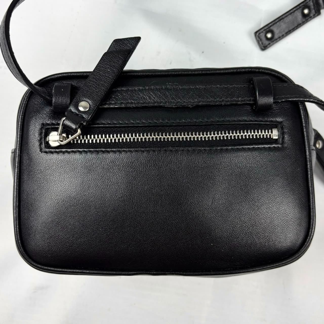 美品 サンローラン レザー ショルダーバッグ YSL金具 フリンジ 