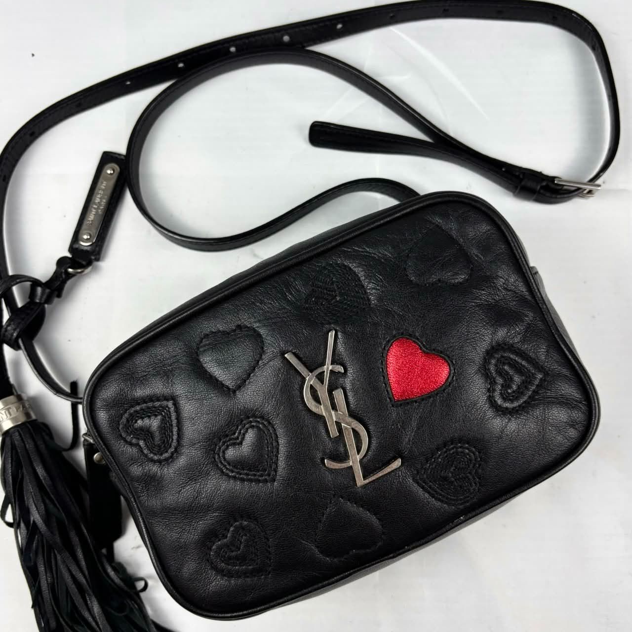 美品 サンローラン レザー ウエストバッグ YSL金具 フリンジ ファスナー 黒