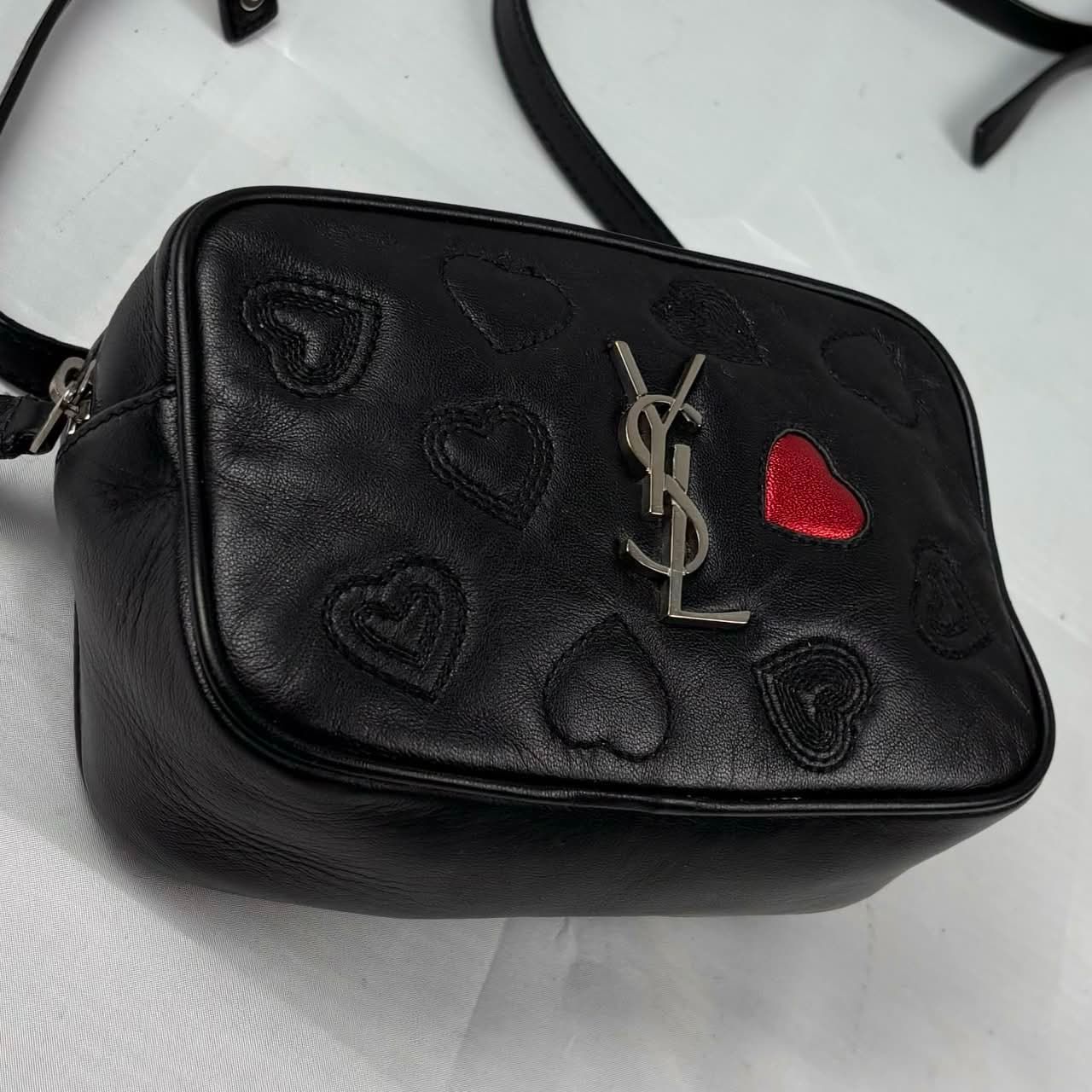 美品 サンローラン レザー ショルダーバッグ YSL金具 フリンジ 
