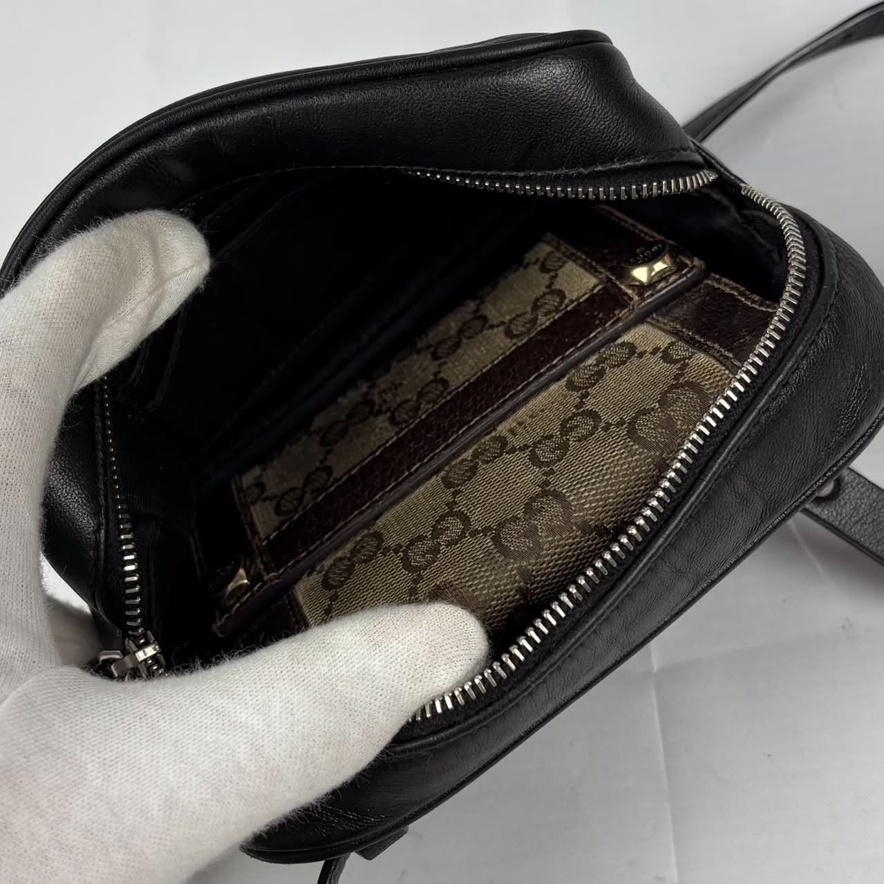 美品 サンローラン レザー ショルダーバッグ YSL金具 フリンジ 