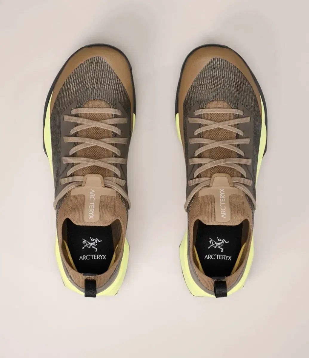 ARC'TERYX アークテリクス バーテックス スピード スニーカー (235)