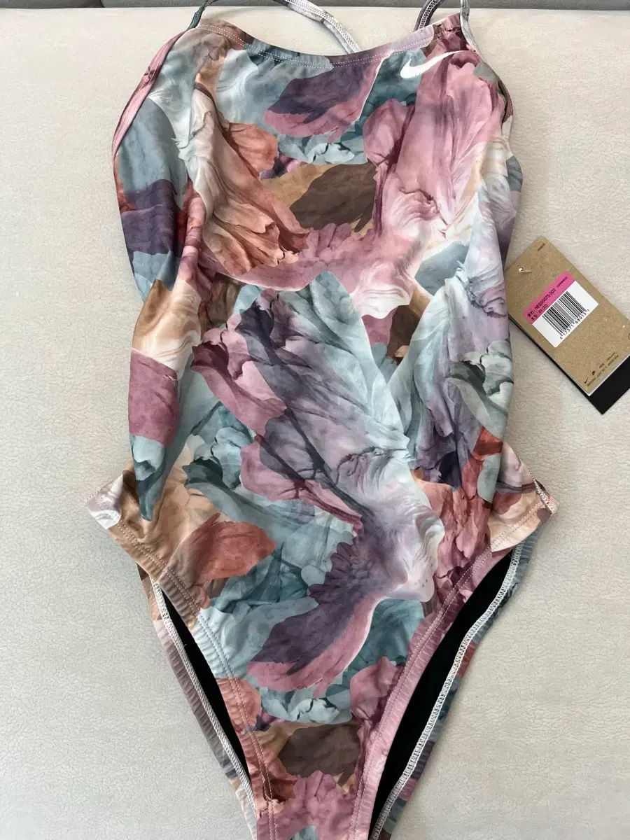 ナイキ ボルドー レースアップ 32サイズ 新品