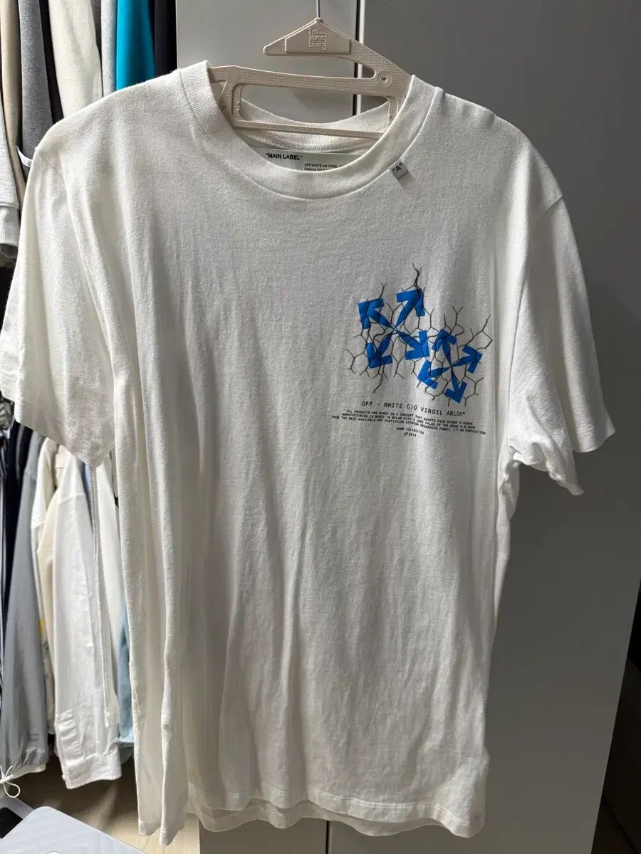 オフホワイト アロー ロゴ 半袖 Tシャツ 白