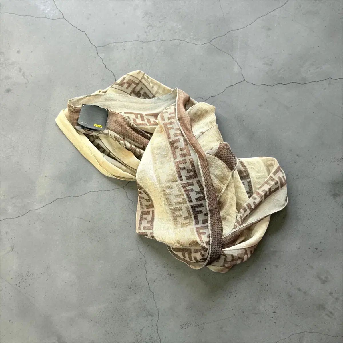 FENDI フェンディ FFズッカパータン シルクスカーフ